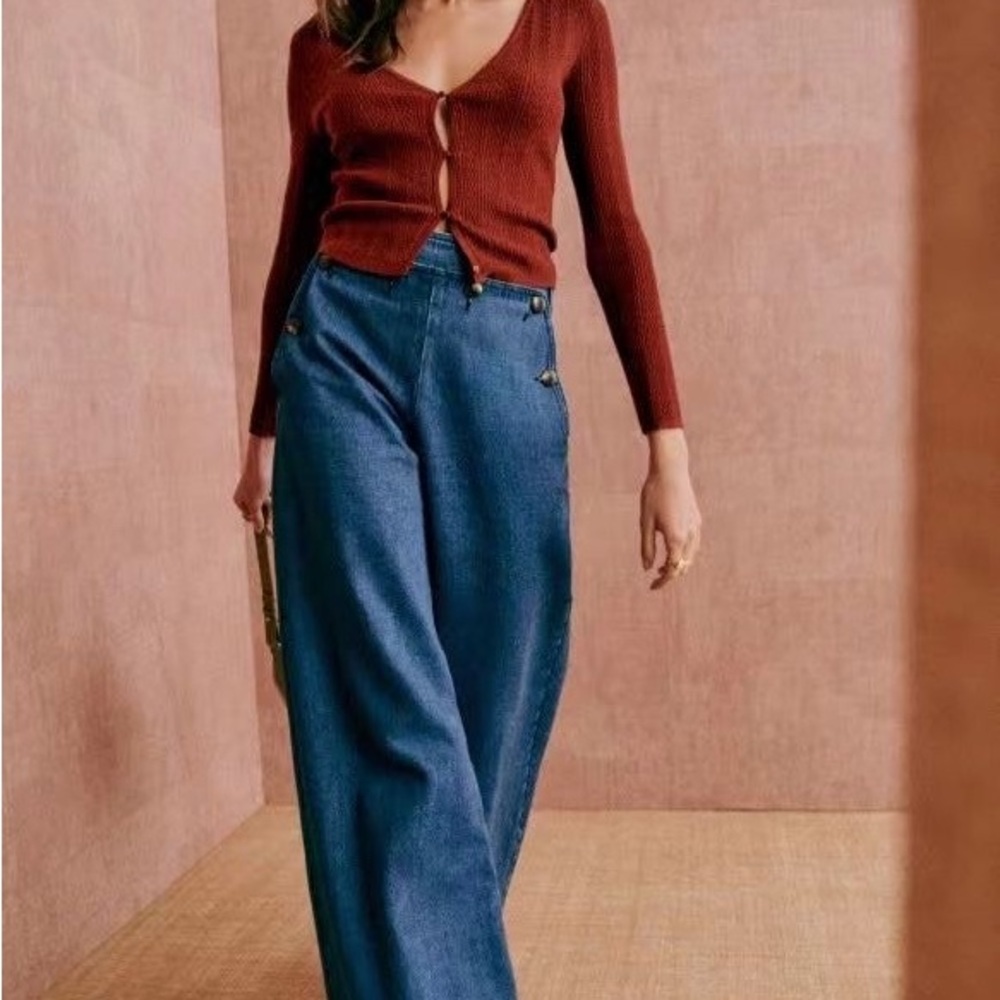 Women's Rust Sweater - Picture 2 of 5